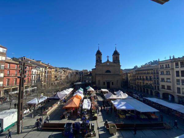 Erdizka, Centrico Apartamento Turistico Con La Mejor Vista Plaza De Los Fueros Естелья Екстер'єр фото