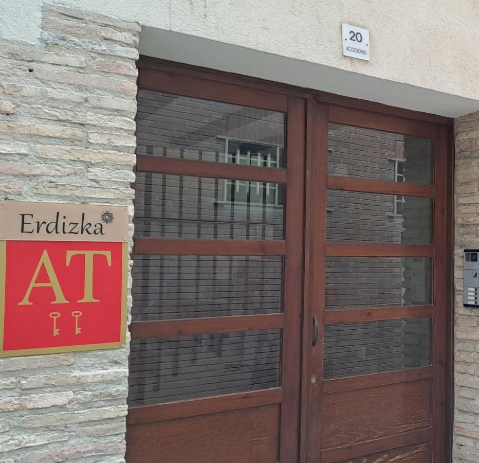 Erdizka, Centrico Apartamento Turistico Con La Mejor Vista Plaza De Los Fueros Естелья Екстер'єр фото